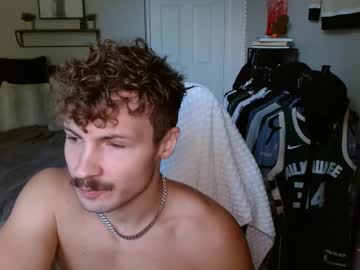 Chadtitangaming Chaturbate stream image from August 27, 2025