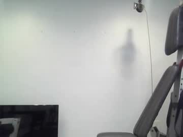 Chiknnuggt Chaturbate stream image from August 27, 2025