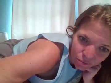 Hotwifekat2022 Chaturbate stream image from August 27, 2025