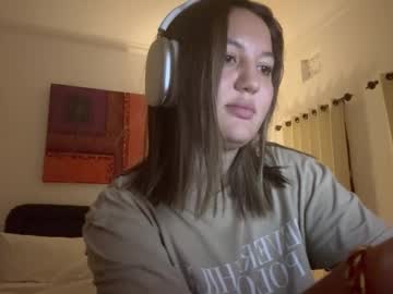 Nellyfischer Chaturbate stream image from August 27, 2025