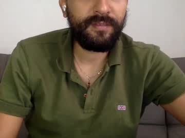 Seanpablosanz Chaturbate stream image from August 27, 2025