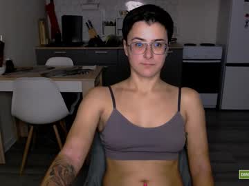Chloe_X_ Chaturbate stream image from August 27, 2025