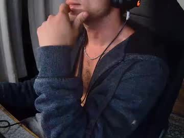 Royboysss Chaturbate stream image from August 27, 2025