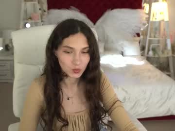 Babyflowerr Chaturbate stream image from August 27, 2025