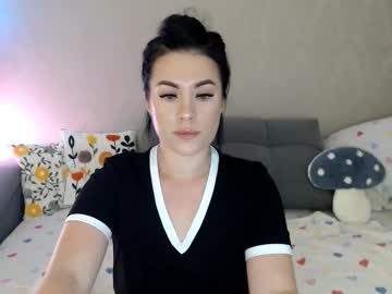 Beiba Chaturbate stream image from August 27, 2025