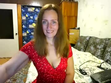 Juliaa_Foxi Chaturbate stream image from August 27, 2025