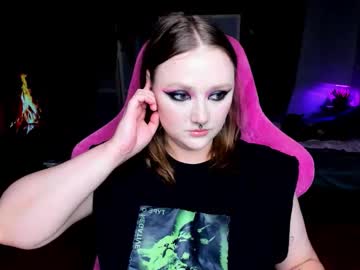 Motorkate Chaturbate stream image from August 27, 2025