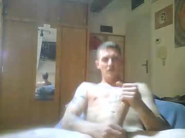 Tonystrawberry Chaturbate stream image from August 27, 2025