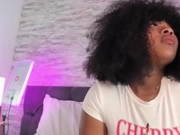 Anneth__M Chaturbate stream image from August 27, 2025
