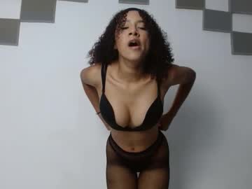 Aura_Deep_Hot Chaturbate stream image from August 27, 2025