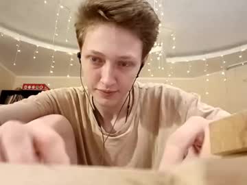 Brittaneyglicher Chaturbate stream image from August 27, 2025