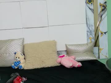 Orianadiaz Chaturbate stream image from August 27, 2025