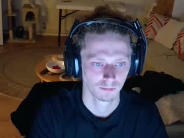 Thinandpale Chaturbate stream image from August 27, 2025