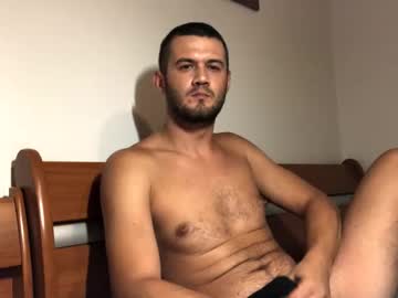 Youarfunboy Chaturbate stream image from August 27, 2025