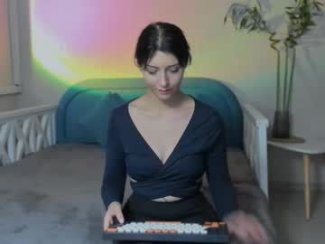 Haristinali Chaturbate stream image from August 27, 2025