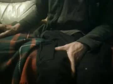 Hugenob4u Chaturbate stream image from August 27, 2025