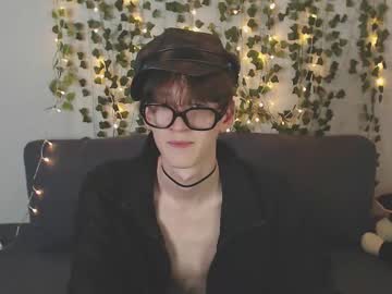 Kaislutx Chaturbate stream image from August 27, 2025