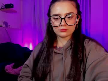 Ninavolkov Chaturbate stream image from August 27, 2025