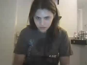 Thebabybrii Chaturbate stream image from August 27, 2025