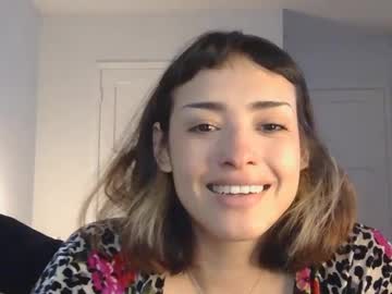 B_Girl99 Chaturbate stream image from August 28, 2025