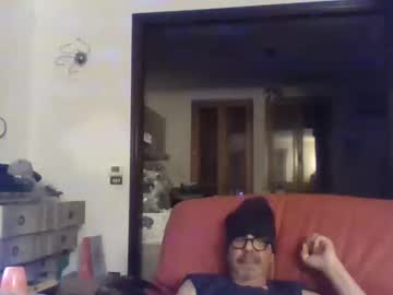 Camomilla72 Chaturbate stream image from August 28, 2025