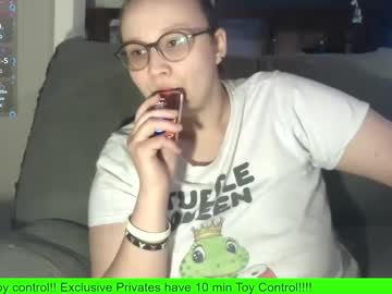 Ze_Turtle_Master Chaturbate stream image from August 28, 2025