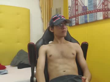 Militohot Chaturbate stream image from August 28, 2025