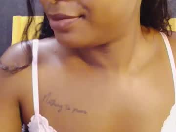Mae_Black22 Chaturbate stream image from August 28, 2025