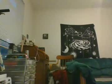 Fawntrannydeerboi Chaturbate stream image from August 28, 2025