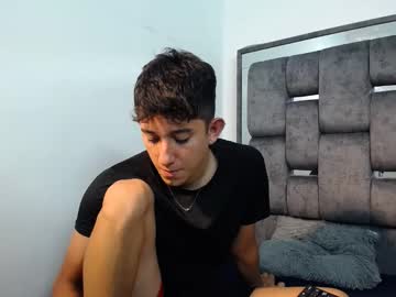 Maximo_And_Isa Chaturbate stream image from August 28, 2025