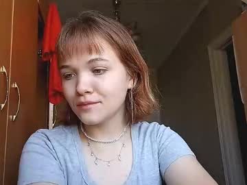 Love_Crystals Chaturbate stream image from August 28, 2025