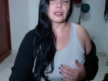 Vivian_Milf_Paint Chaturbate stream image from August 28, 2025