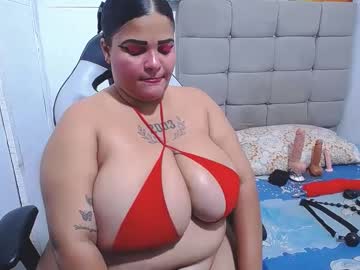 Latina_Bigboos12 Chaturbate stream image from August 28, 2025