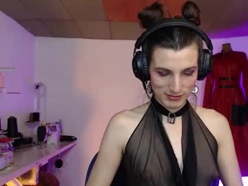 Moira_Hot Chaturbate stream image from August 28, 2025