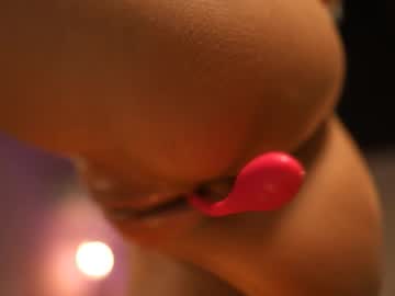 Mandypeas Chaturbate stream image from August 28, 2025