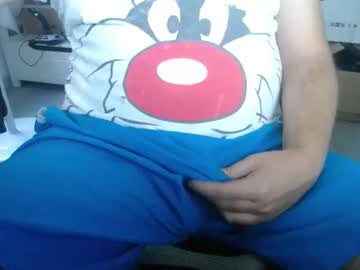 Sirox Chaturbate stream image from August 28, 2025