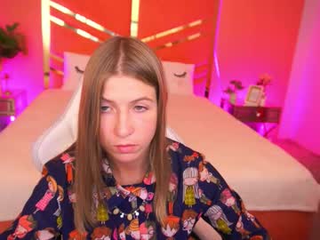 Sunnyua Chaturbate stream image from August 28, 2025