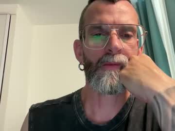 1_Hot_Minute Chaturbate stream image from August 28, 2025