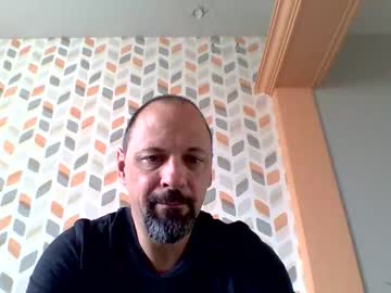 Caviello69 Chaturbate stream image from August 28, 2025