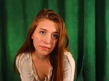 Edithwilliams Chaturbate stream image from August 28, 2025