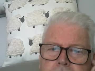 Silverfoxpauly Chaturbate stream image from August 28, 2025