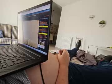 Kemii_Fanboy Chaturbate stream image from August 28, 2025