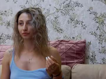 Serayarose_ Chaturbate stream image from August 28, 2025