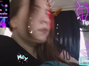 Cream_Strawberry Chaturbate stream image from August 28, 2025