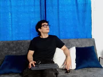 Lil_Azmodeuss Chaturbate stream image from August 28, 2025