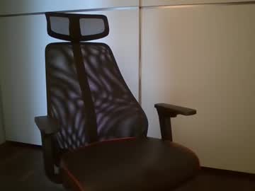Followme869 Chaturbate stream image from August 28, 2025