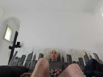 Jocouker Chaturbate stream image from August 28, 2025