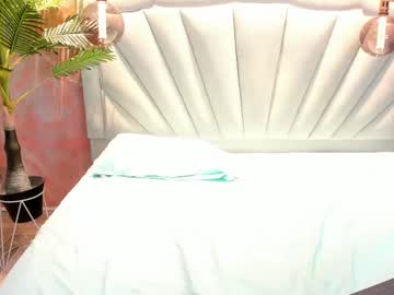 Lady_Roxanne Chaturbate stream image from August 28, 2025