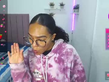 Niina_Lovee_ Chaturbate stream image from August 28, 2025