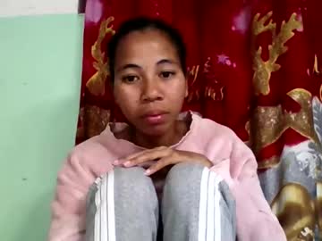 Mirah881 Chaturbate stream image from August 28, 2025